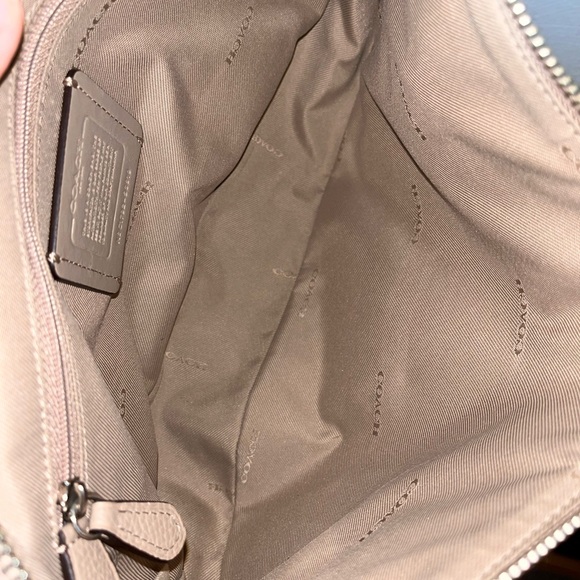 Coach Pebbled Leather Purse - Picture 8 of 9